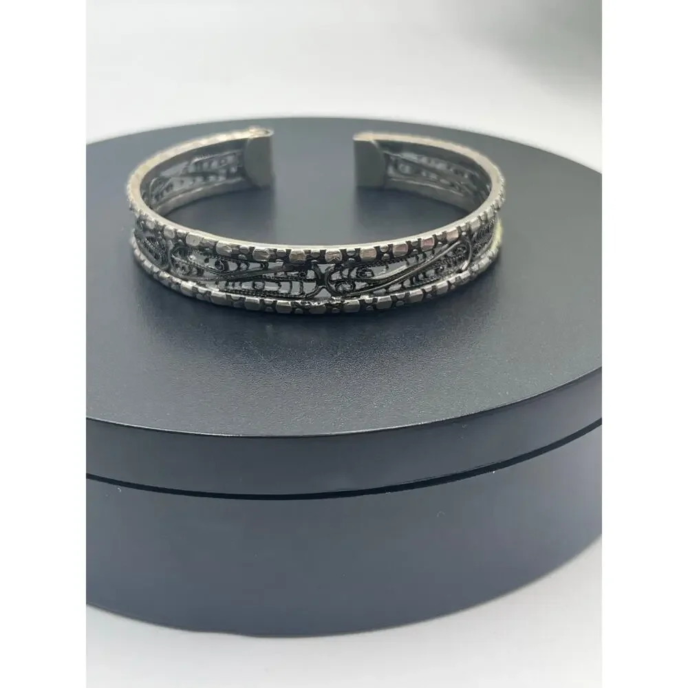Sterling Silver Signed Open Filigree Nugget Border Cuff Bracelet 31 grams, 7.5”‎